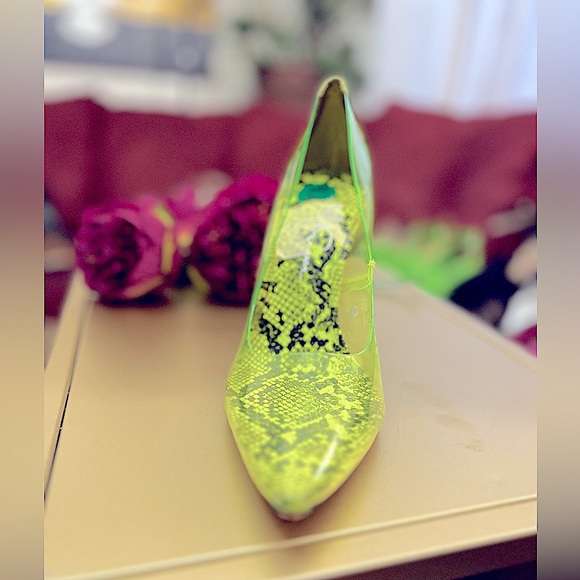 Jessica Simpson Neon Green Python Pixera Pumps - Picture 10 of 16